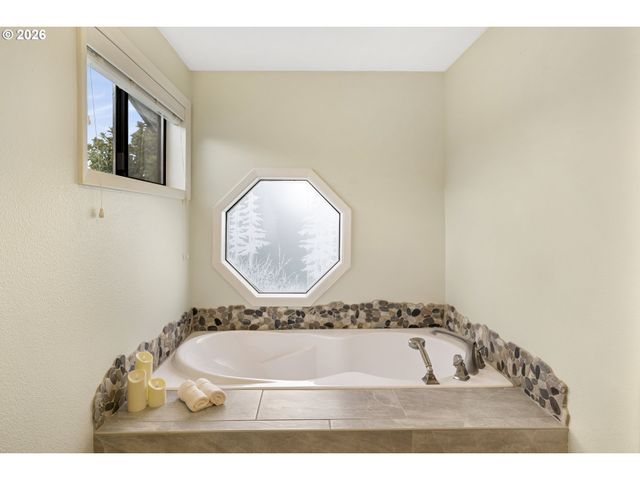 15917 Ne 31ST Ave, Ridgefield, WA 98642