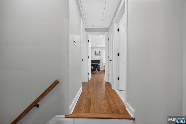 29 Laurel Avenue, Livingston, NJ 07039