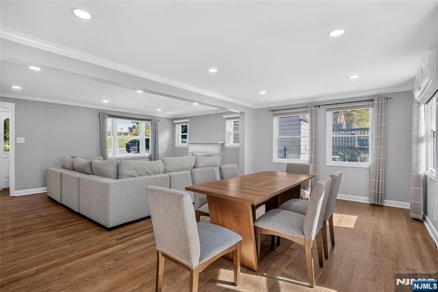 29 Laurel Avenue, Livingston, NJ 07039