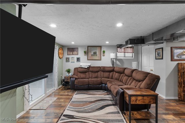 2025 Portage Line Road, Mogadore, OH 44260