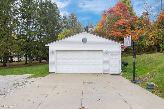 2025 Portage Line Road, Mogadore, OH 44260