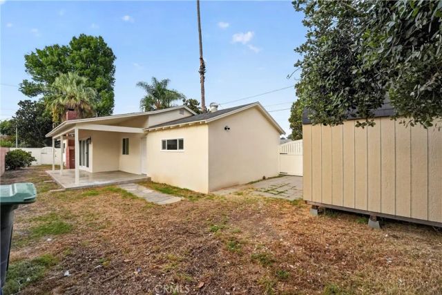 18153 Cohasset, Reseda, CA 91335