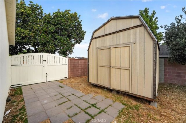 18153 Cohasset, Reseda, CA 91335