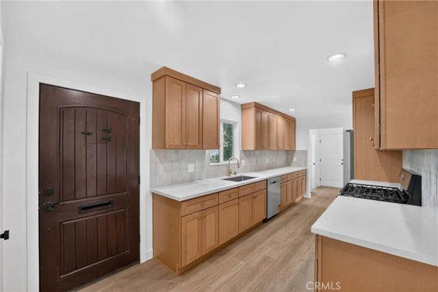 18153 Cohasset, Reseda, CA 91335