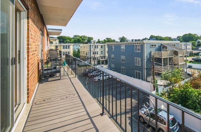 48 Coffey 9 D, Boston, MA 02122