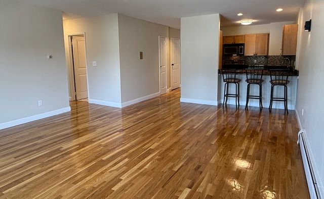48 Coffey 9 D, Boston, MA 02122