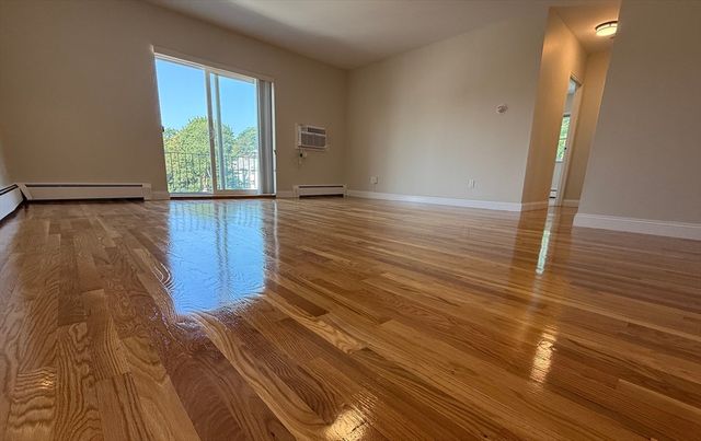 48 Coffey 9 D, Boston, MA 02122