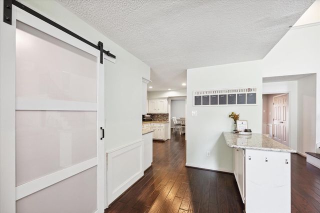 302 Houghton Road, Katy, TX 77450