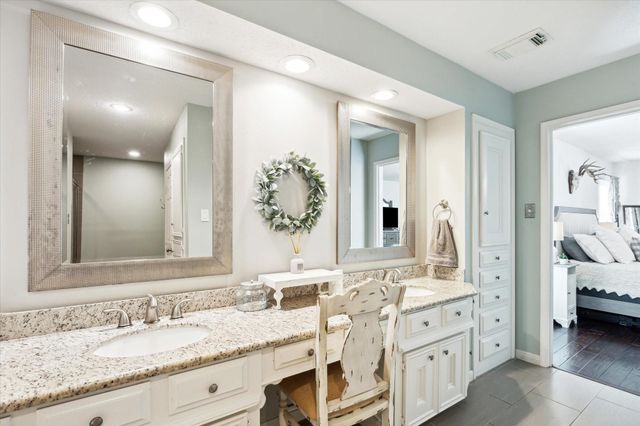 302 Houghton Road, Katy, TX 77450