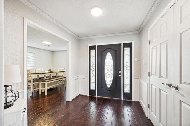 302 Houghton Road, Katy, TX 77450