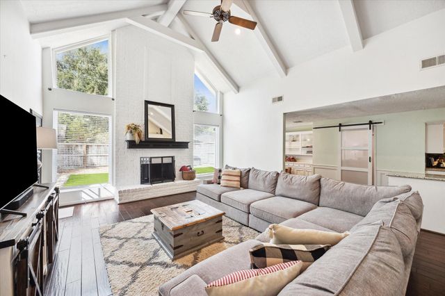 302 Houghton Road, Katy, TX 77450