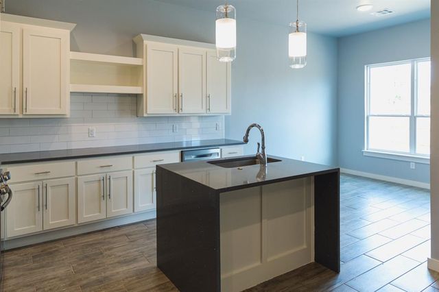 512 Remington Avenue, Jones, OK 73049