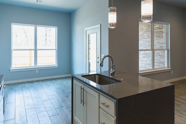 512 Remington Avenue, Jones, OK 73049