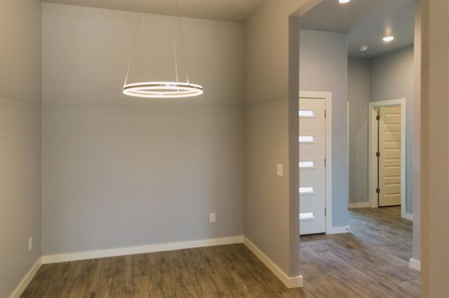 512 Remington Avenue, Jones, OK 73049