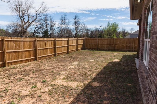512 Remington Avenue, Jones, OK 73049