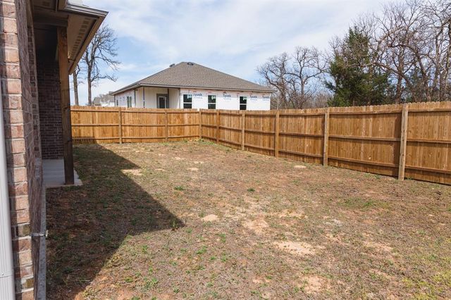 512 Remington Avenue, Jones, OK 73049