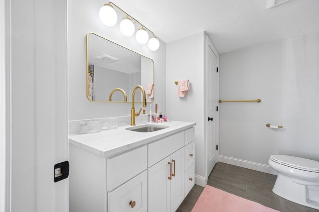 83 Upland 1, Worcester, MA 01607