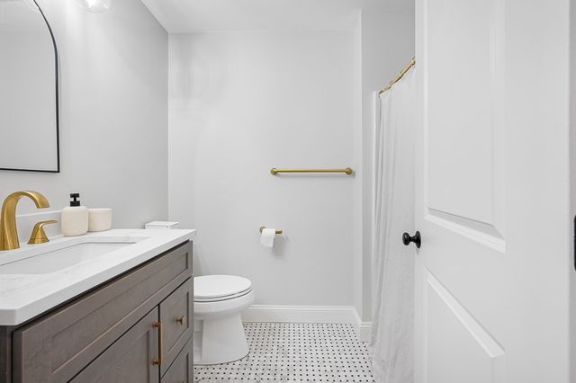 83 Upland 1, Worcester, MA 01607