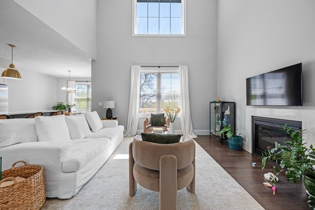 83 Upland 1, Worcester, MA 01607