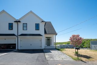 83 Upland 1, Worcester, MA 01607