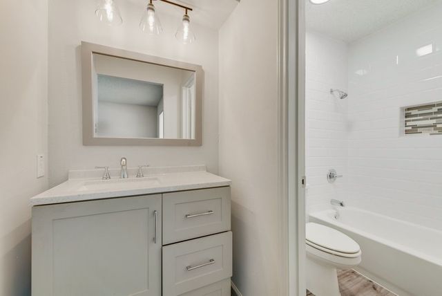 1309 Meandering Way, Garland, TX 75040