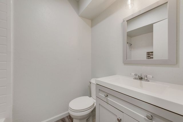 1309 Meandering Way, Garland, TX 75040