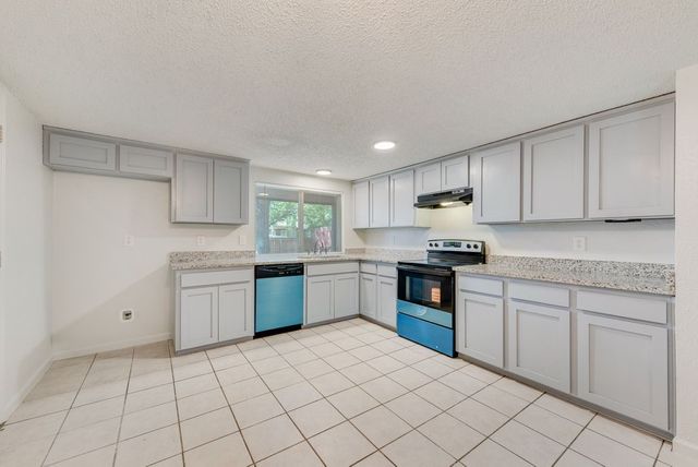 1309 Meandering Way, Garland, TX 75040