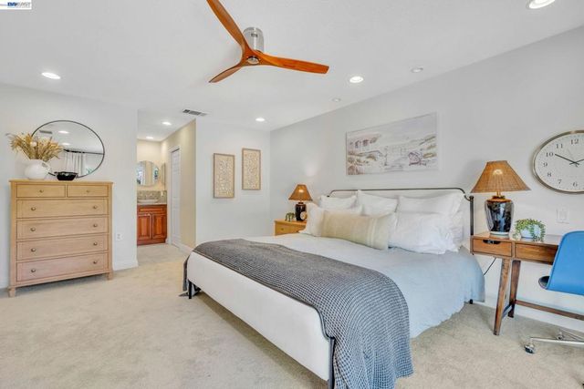 2070 Raven Rd, Pleasanton, CA 94566