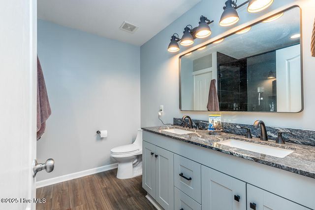 824 Dynasty Drive, Jacksonville, NC 28546