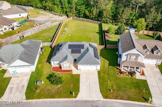 824 Dynasty Drive, Jacksonville, NC 28546