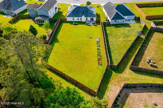 824 Dynasty Drive, Jacksonville, NC 28546