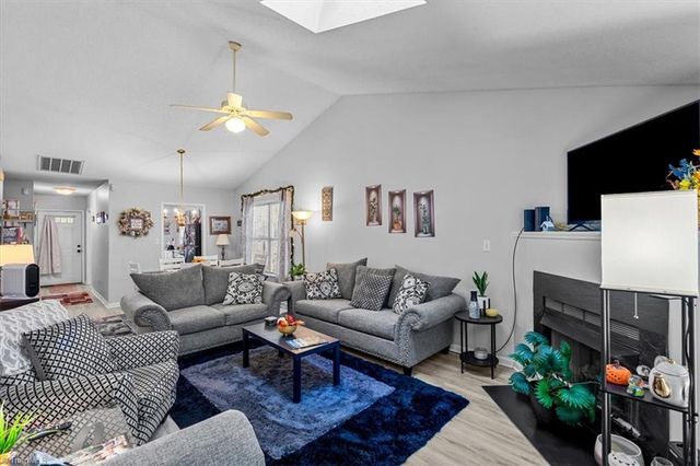 37 Grassy Knoll Circle, Greensboro, NC 27406