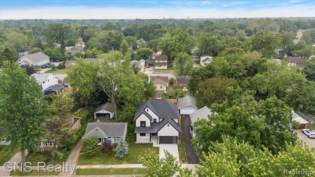 206 E Windemere Avenue, Royal Oak, MI 48073
