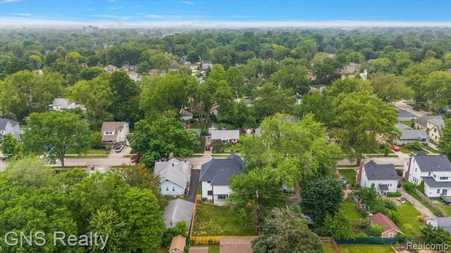206 E Windemere Avenue, Royal Oak, MI 48073