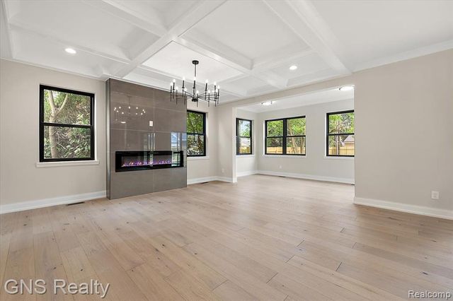 206 E Windemere Avenue, Royal Oak, MI 48073