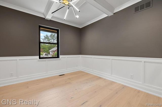 206 E Windemere Avenue, Royal Oak, MI 48073