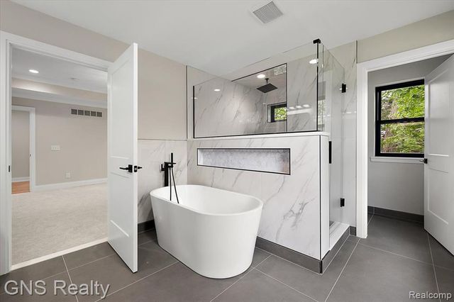 206 E Windemere Avenue, Royal Oak, MI 48073