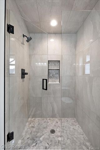 206 E Windemere Avenue, Royal Oak, MI 48073