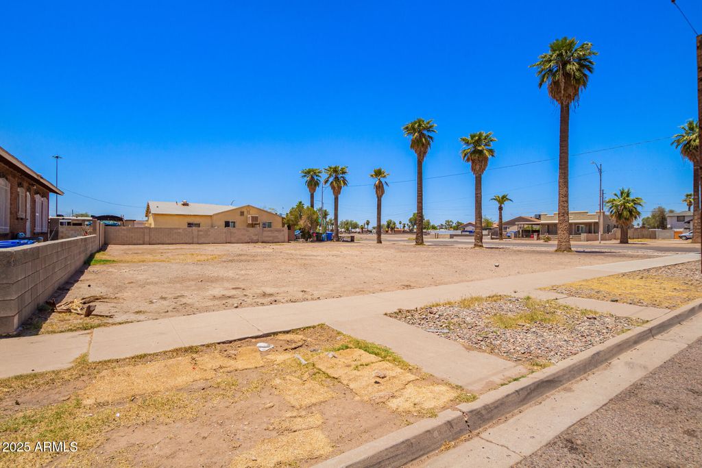 2203 W JEFFERSON Street 1, Phoenix, AZ 85009 — photo 2