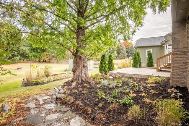 1455 Orion Road, Lake Orion Village, MI 48362