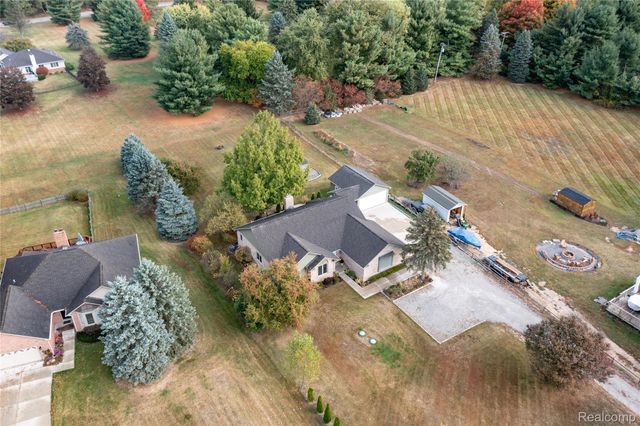 1455 Orion Road, Lake Orion Village, MI 48362