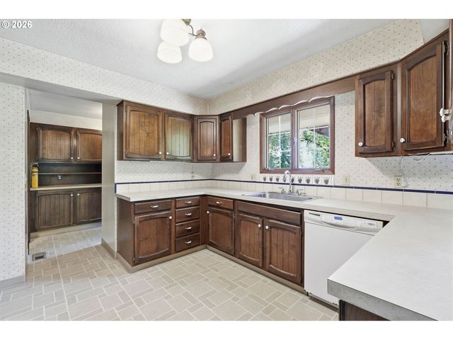 15120 Sw 150TH Ave, Tigard, OR 97224