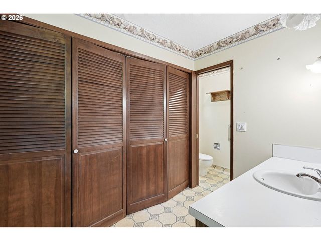 15120 Sw 150TH Ave, Tigard, OR 97224