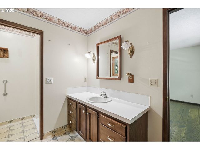 15120 Sw 150TH Ave, Tigard, OR 97224