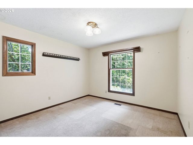 15120 Sw 150TH Ave, Tigard, OR 97224