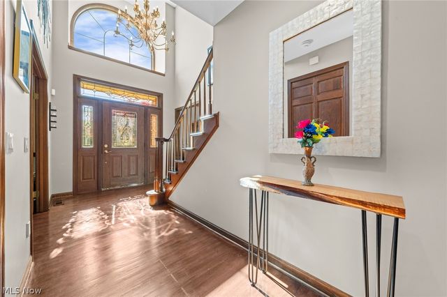 6670 Beechwood Drive, Independence, OH 44131