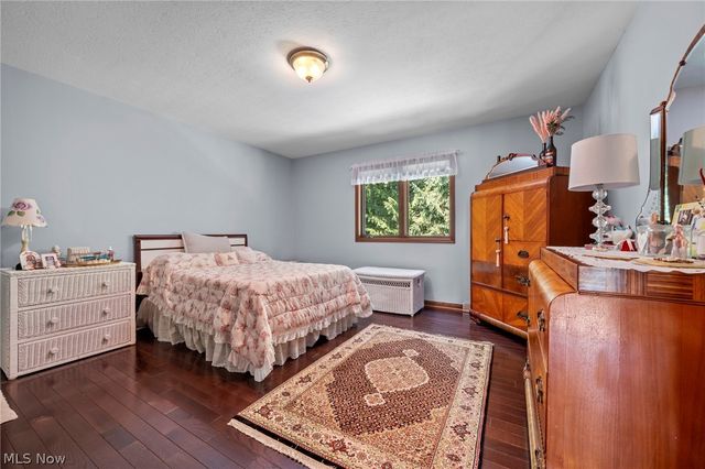 6670 Beechwood Drive, Independence, OH 44131