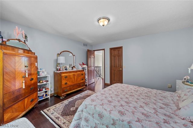 6670 Beechwood Drive, Independence, OH 44131