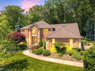 6670 Beechwood Drive, Independence, OH 44131
