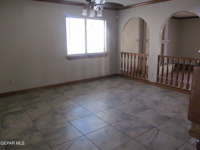 2101 E GLEN Drive, El Paso, TX 79936